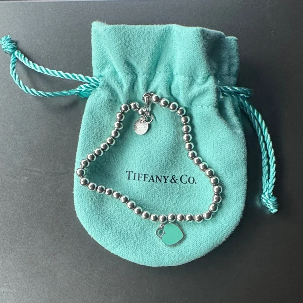 Tiffany & Co. Silver Bead Bracelet with Heart Charm - Picture 2 of 3
